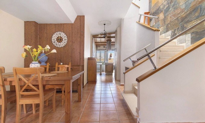 Telde Villa | Vacation Villa 'Casa La Herradura' with Sea View, Private Terrace and Wi-Fi