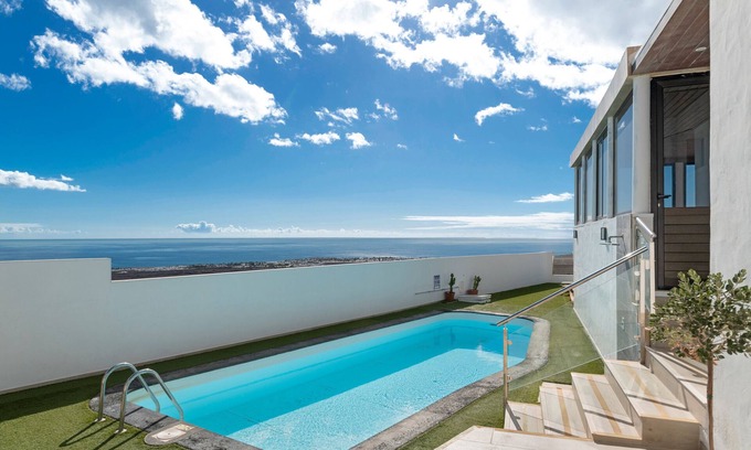 Tias Villa | Vacation Villa 'Casa Morro De La Molina' with Sea View, Wi-Fi and Air Conditioning