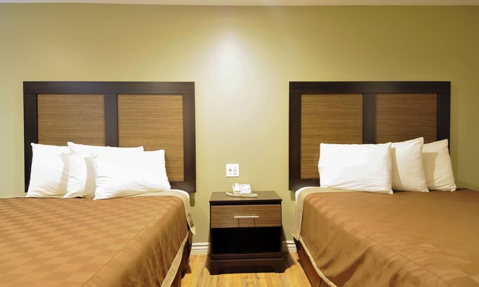 Snail Hotel | Vagabond Inn Sunnyvale