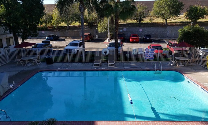 Sylmar Hotel | Vagabond Inn Sylmar