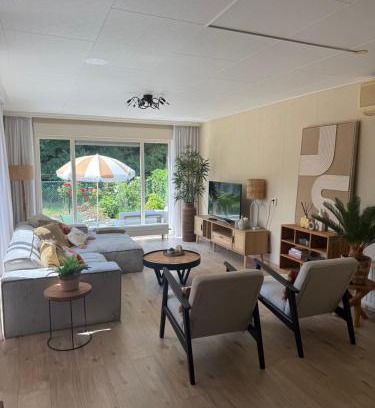 Sint-Annaland House | Vakantiewoning De Bosrand Aan Zee