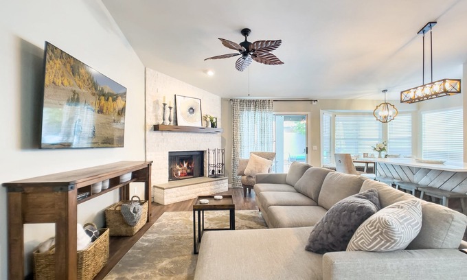 Val Vista Lakes House | Val Vista Oasis- Gorgeous Gilbert Home with Pool