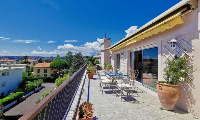 Cimiez Apartment | Valegrand Penthouse sea view by Booking Guys