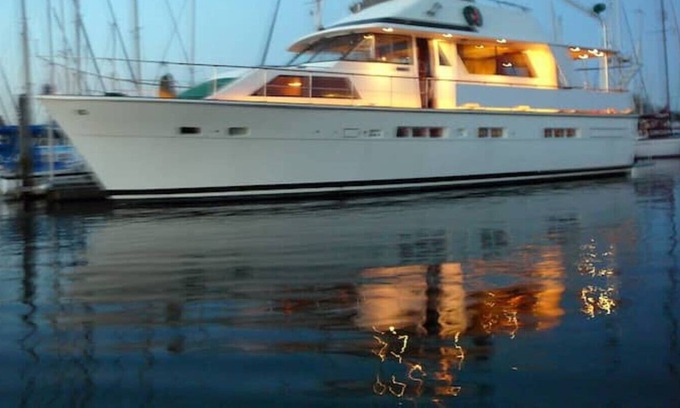 Southampton City Centre Boat Rental | Valentines & Romance - Super Yacht