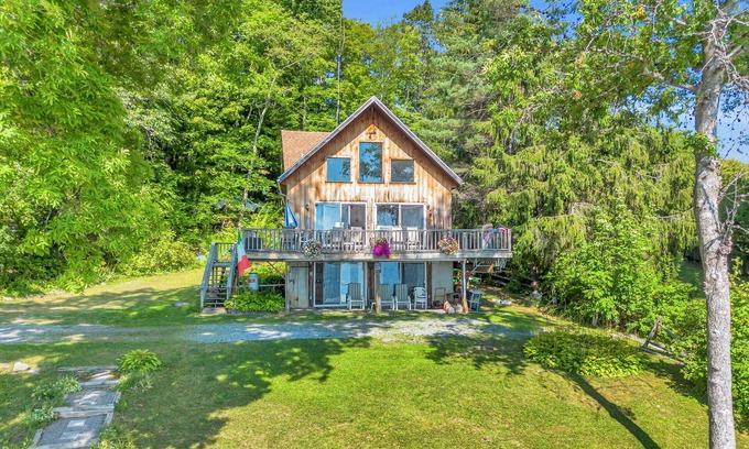 Cooperstown - Otsego Lake House | Valhalla on Otsego Lake, Kayaks, Pedal Boat, Fish