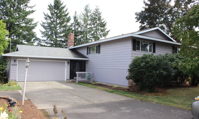 Rock Creek House | Valley View Happy House