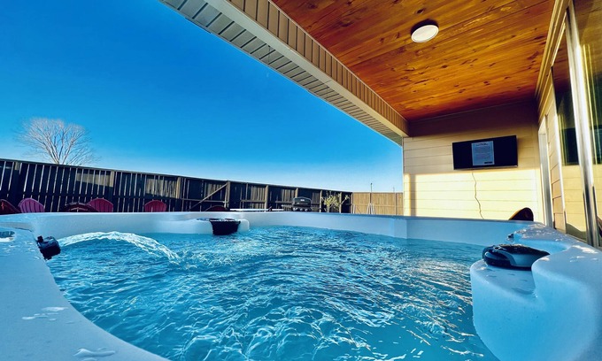 Lake Charles House | Varona's Paradise: Stunning New Luxury Home