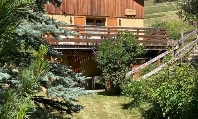 Vars Ski Chalet | Vars Detached chalet 6/8 people