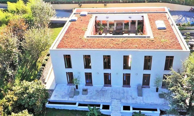 Sarlat-la-Caneda Villa | Vasco de Gama, luxury architect-designed villa, pool & spa