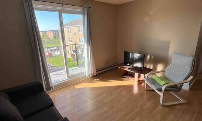 Les Rivieres Apartment | Vaste4,5 tout équipé bien situé
