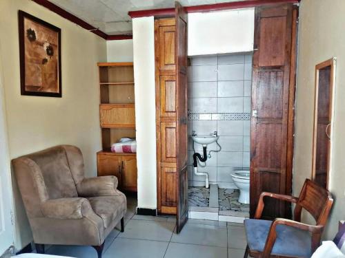 Bezuidenhout Valley House | VC Lodge