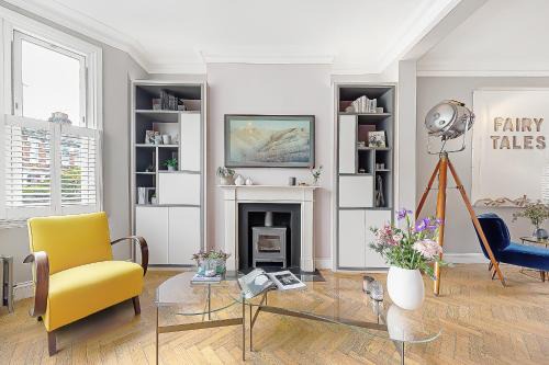Thornton House | Veeve - Clapham Fairytale