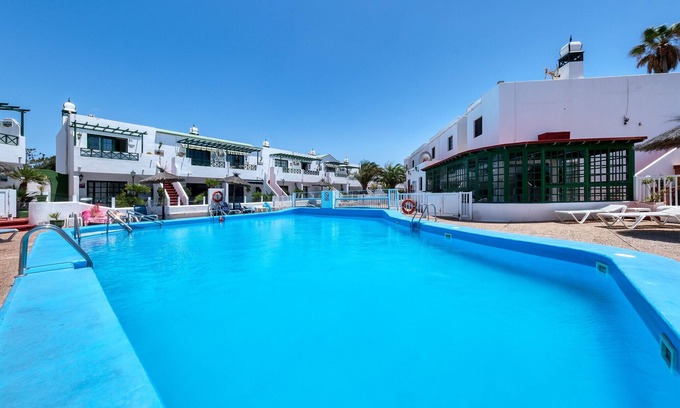 Matagorda Ski Chalet | Vela Azul POOL & TENNIS - free AC &Good WIFI- Smart TV