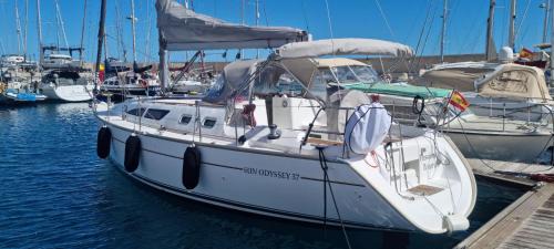 San Miguel de Abona Boat Rental | Velero Passionetenerife