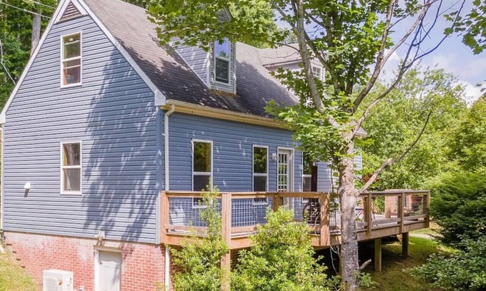 Willis House | VeloWay Chalet by Buffalo Mountain Getaway