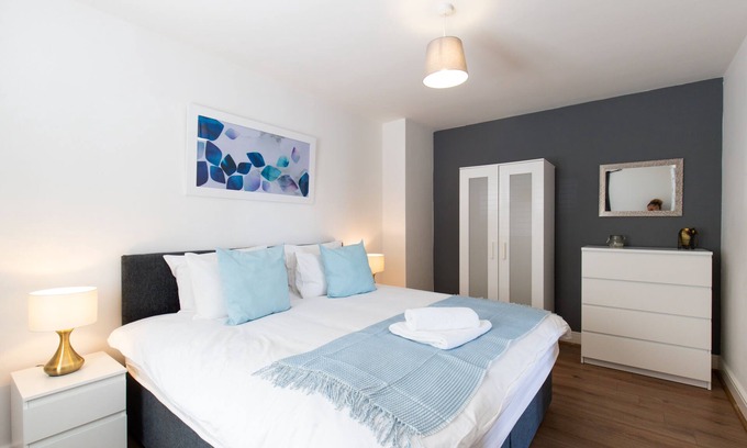 Hoddesdon Apartment | Velvet 1-bedroom apartment, Clockhouse, Hoddesdon