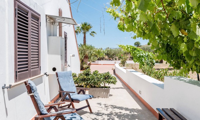 Montallegro Apartment | 'Veranda' Room with Mountain View, Wi-Fi and Air Conditioning