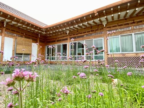 Gyeongju House | Verbena Hanok