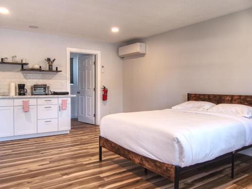 South Burlington Hotel | Vermont Suites