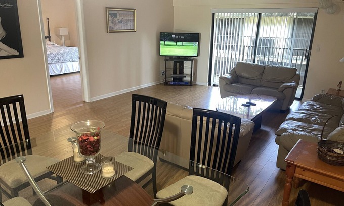 Deerfield Beach Condo | Very Comfortable Condo In Quiet Community