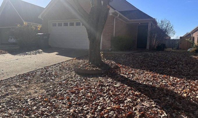 Southaven House | Very Convenient to Shopping and Restaurants. Easy access to Memphis and Tunica.