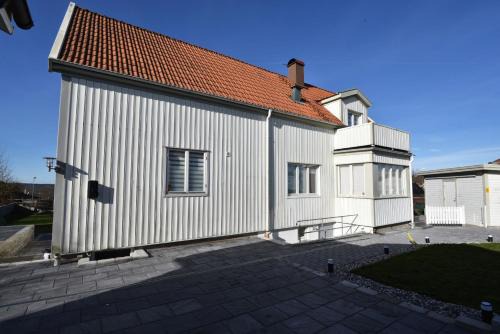 Molndal House | Very nice basement apartment in Molndal outside of Gothenburg