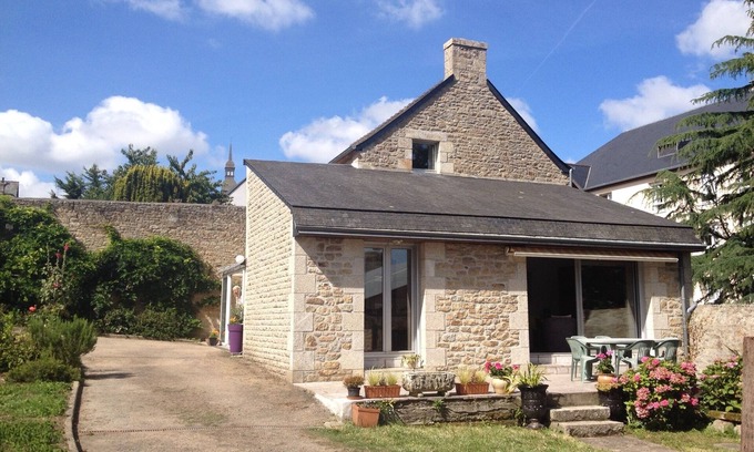 Dinan House | Very nice renovated family house