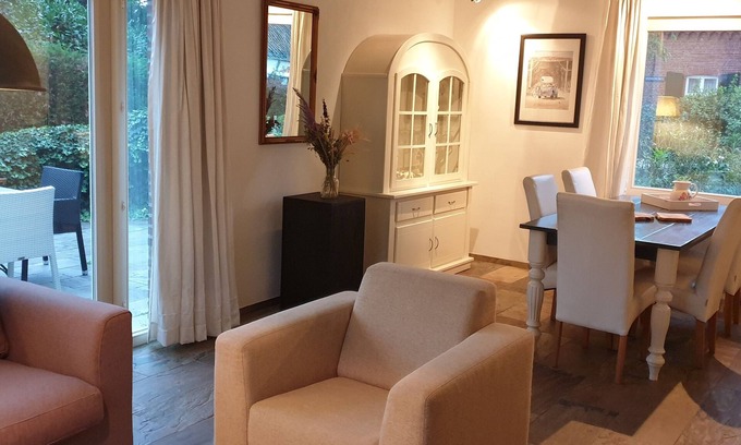 Venlo House | Very spacious and cosy holiday home