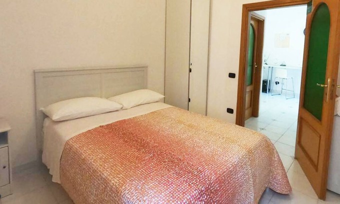 San Sebastiano al Vesuvio House | VESUVIUM Room