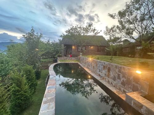 Sa Pa Ski Chalet | Vi's House - Nature in the middle of Hmong village