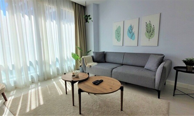 Beylikduzu Apartment | Vibrant City Escape - Experience the Urban Beat