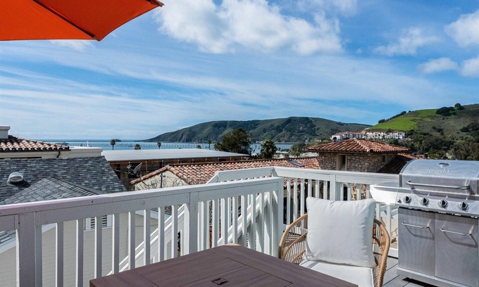 Avila Beach House | Vibrant Casita in Avila Beach: An Unforgettable Escape into the Beauty of Central Coast