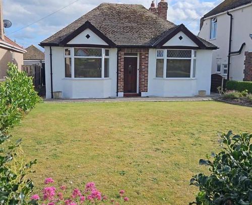 Prestatyn House | Victoria Beach Cottage
