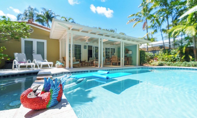 Victoria Park House | Victoria Park Tropical Gem with Heated Saltwater Pool & Spa