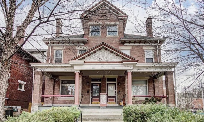 Franklin Park House | Victorian downtown home in Olde Towne East