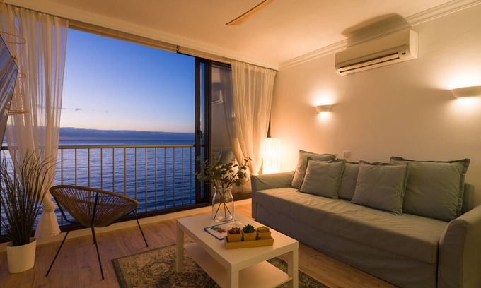 San Agustin Ski Chalet | Viewpoint Over The Cliff By CanariasGetaway