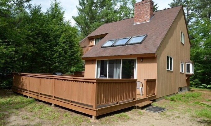 North Conway House | Views of Cathedral Ledge & Close to Echo Lake/North Conway - Dog Friendly