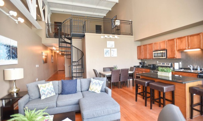 Sandusky Condo | Views of Cedar Point! Steps from Put-in-Bay Ferry and Sandusky Marina