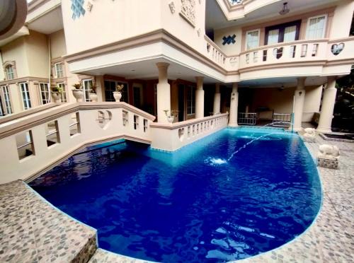 Citaringgul Villa | Vila Princess Sentul 7 bedroom Private pool, Billiard, Tenis meja