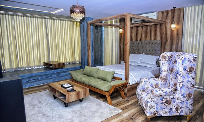 Madduru Hotel | Vilasini Inn