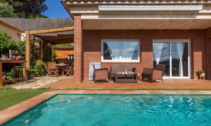 El Mas Mora House | Vilavista by Interhome