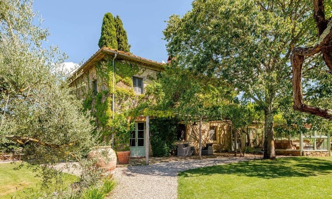 Pergine Valdarno Villa | Villa with private pool in the heart of Tuscany - La Vignaccia