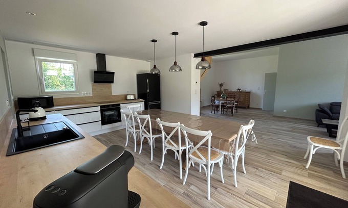 Le Porge House | Villa 1931, air-conditioned, in a quiet location between the pool and the ocean