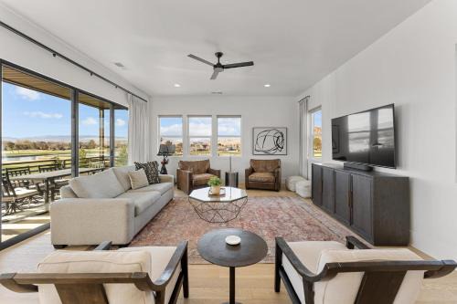 Bloomington Apartment | Villa #20 at Bloomington Country Club condo