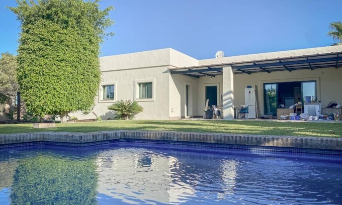 San Pedro de Alcantara Ski Chalet | Villa 5 bedrooms, 4 in the main house and 1 bedroom in a private guest cottage