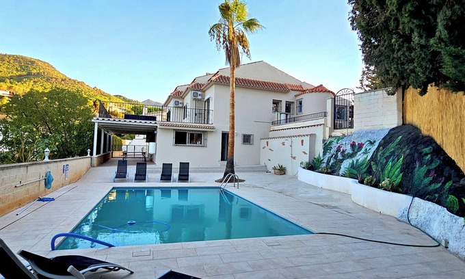 Pinos de Alhaurin Villa | Villa 500 al Sol - 3 Bedroom, 3 Bathroom Private Pool & Large Terrace with Views