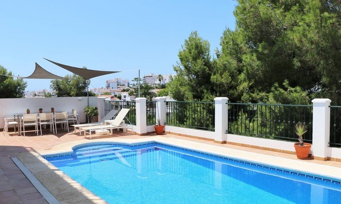 Nerja Villa | Villa '8 Pers In Burriana Nerja' with Sea View, Wi-Fi and Air Conditioning