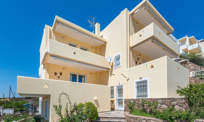 Lavreotiki House | Villa Adamite (4 bedrooms)