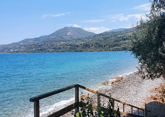 Diakofto House | Villa Al-ari