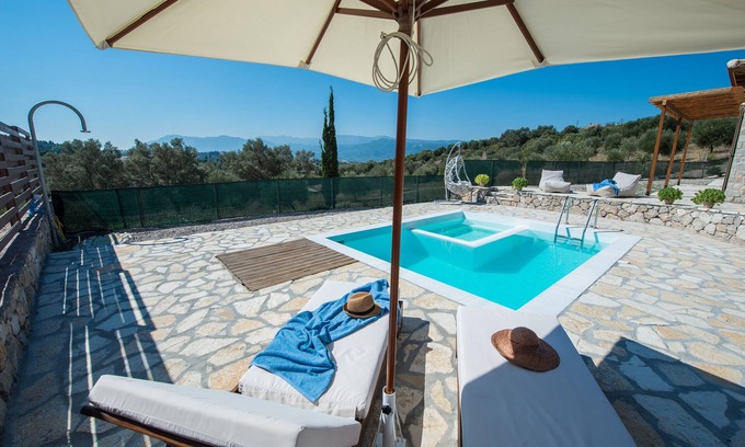 Spanokhorion Villa | Villa ALPHA deluxe villa with pool 5km from Lefkada